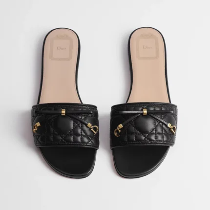 SANDALES DIOR CANNAGE EN CUIR D'AGNEAU NOIR