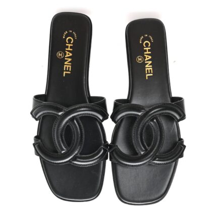 CLAQUETTES CHANEL A DECOUPES CC EN NOIR